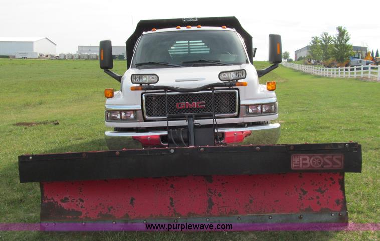 image for item I9786 2004 GMC C5500 dump truck