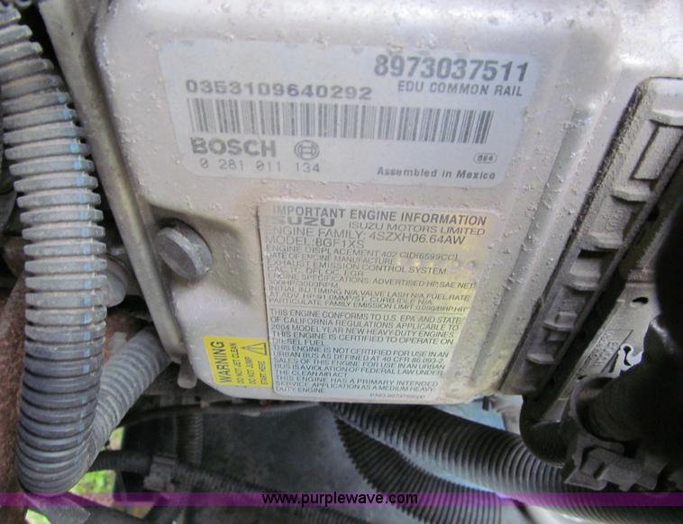 image for item I9786 2004 GMC C5500 dump truck