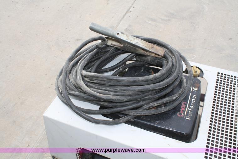 image for item U9582 Hobart Champion 16 portable welder