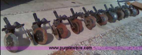 image for item B1554 (10) sets of Yetter covering disks