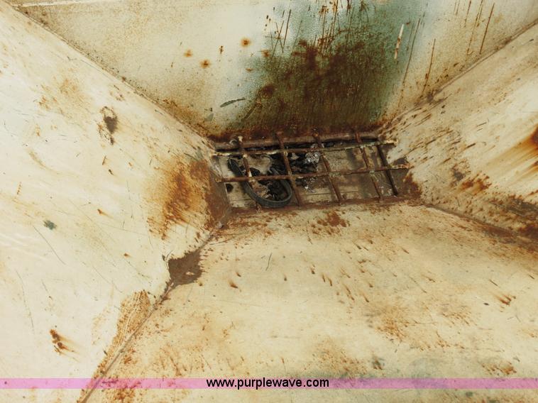 image for item B2483 16' tender box