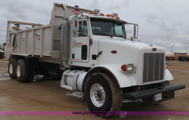 image for item B2486 2006 Peterbilt 357 manure spreader truck