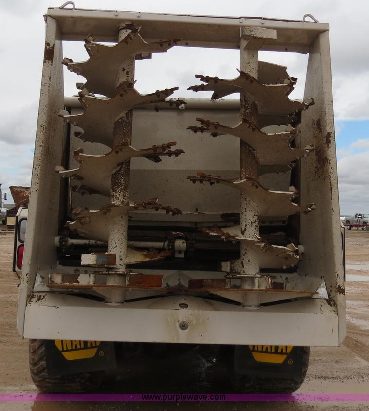 image for item B2486 2006 Peterbilt 357 manure spreader truck