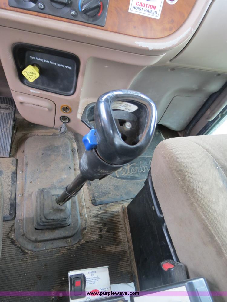 image for item B2486 2006 Peterbilt 357 manure spreader truck