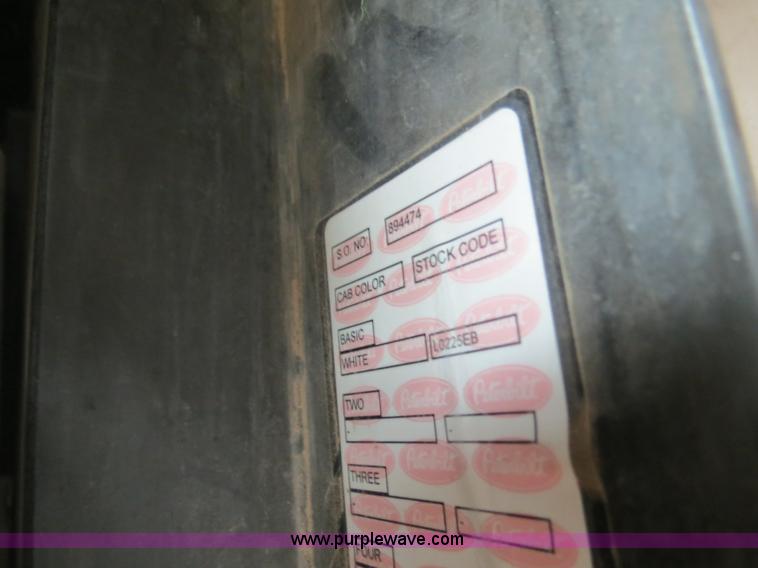 image for item B2486 2006 Peterbilt 357 manure spreader truck