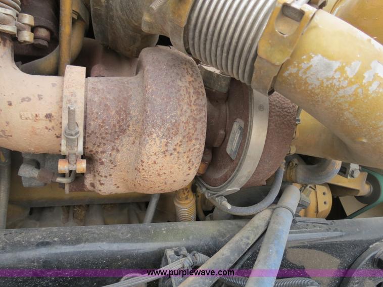 image for item B2486 2006 Peterbilt 357 manure spreader truck