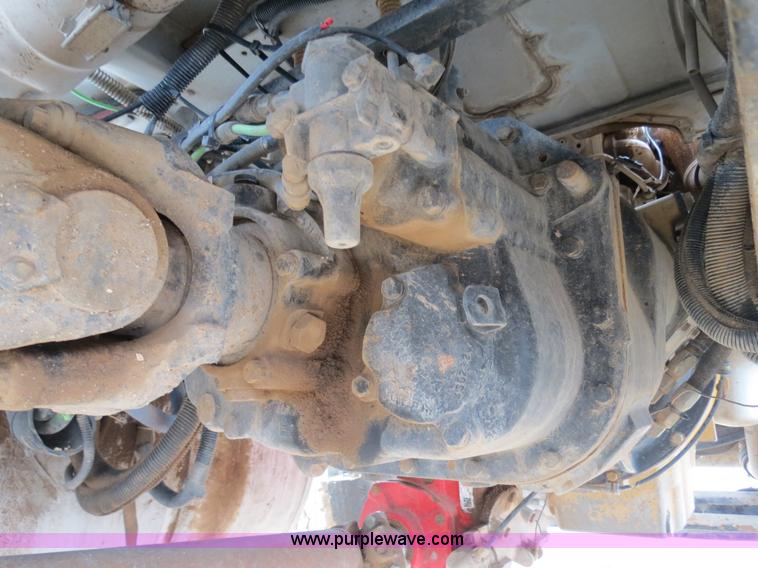 image for item B2486 2006 Peterbilt 357 manure spreader truck