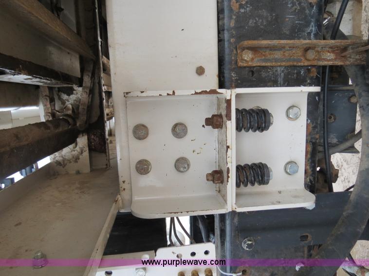 image for item B2486 2006 Peterbilt 357 manure spreader truck