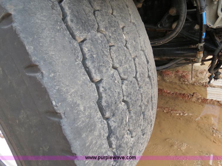 image for item B2486 2006 Peterbilt 357 manure spreader truck