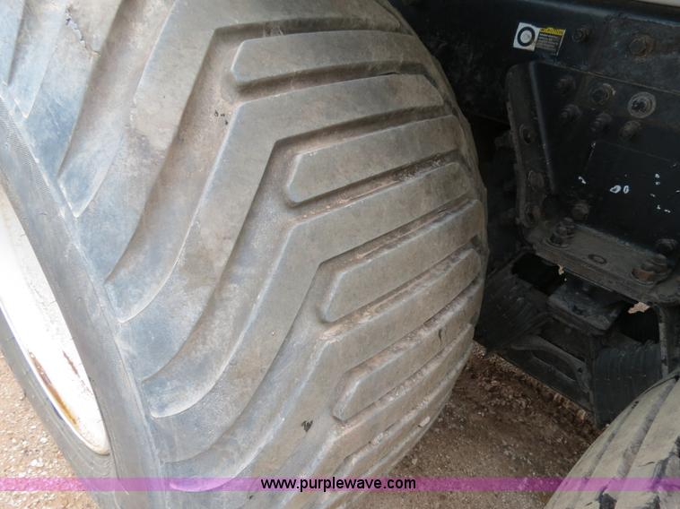 image for item B2486 2006 Peterbilt 357 manure spreader truck