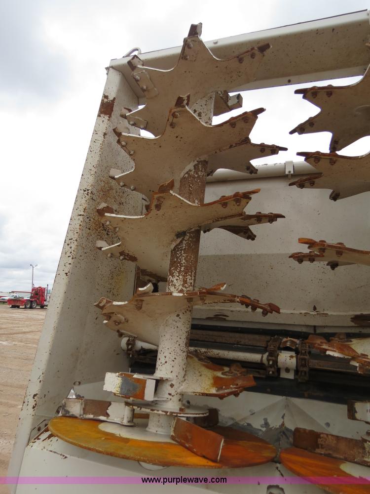 image for item B2486 2006 Peterbilt 357 manure spreader truck