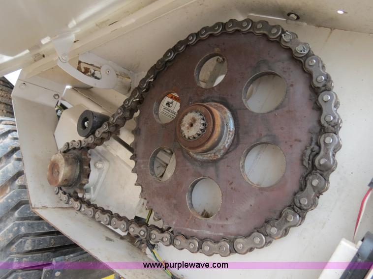 image for item B2486 2006 Peterbilt 357 manure spreader truck