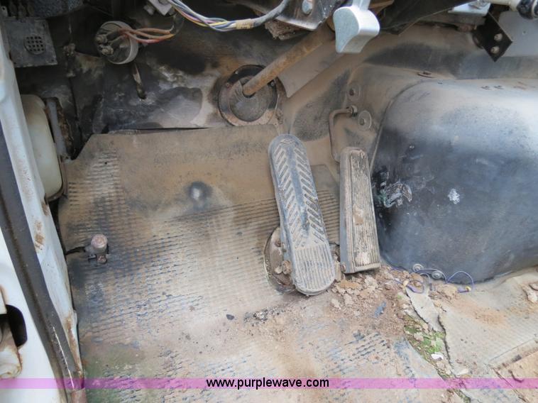 image for item B2488 GMC Big Wheels 7500 spreader truck