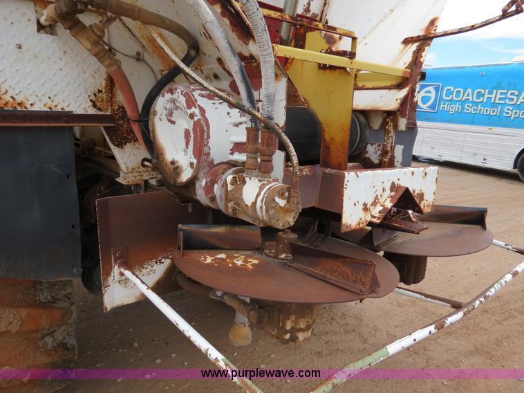 image for item B2488 GMC Big Wheels 7500 spreader truck