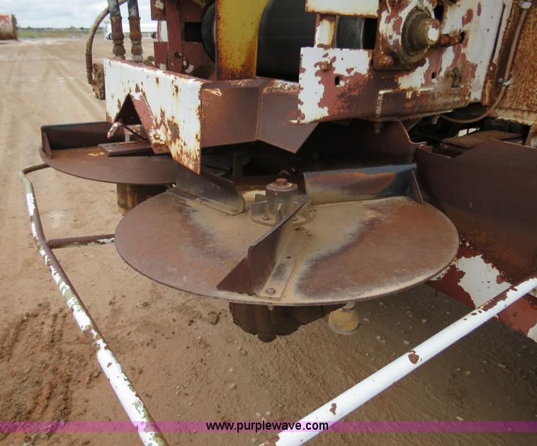 image for item B2488 GMC Big Wheels 7500 spreader truck