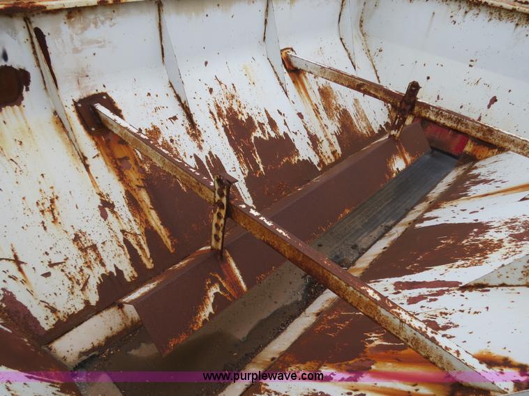 image for item B2488 GMC Big Wheels 7500 spreader truck