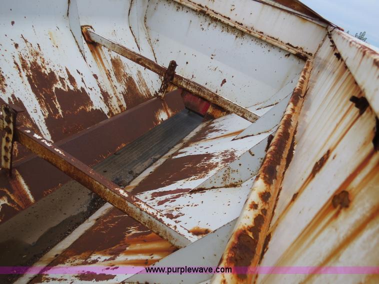 image for item B2488 GMC Big Wheels 7500 spreader truck