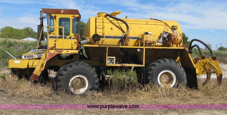 image for item B2886 Ag-Chem Big A 4500 Turbo floater