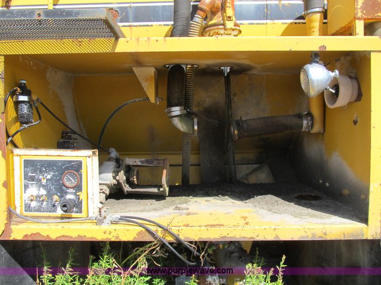 image for item B2886 Ag-Chem Big A 4500 Turbo floater