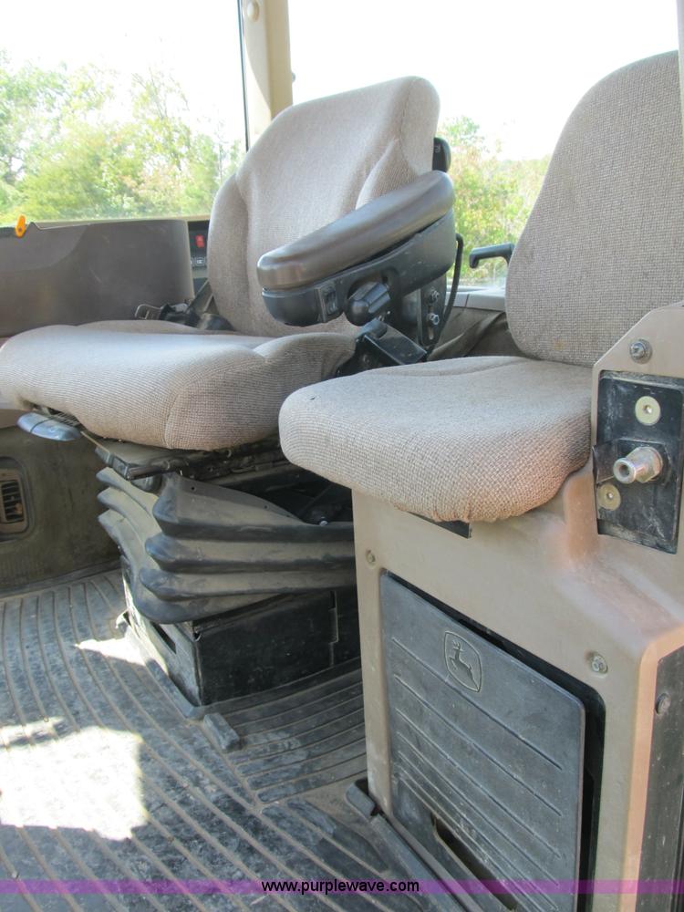 image for item B2888 2002 John Deere 9420 4WD articulated tractor