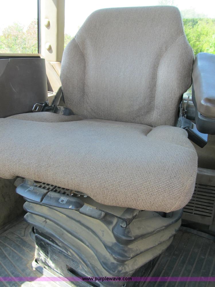 image for item B2888 2002 John Deere 9420 4WD articulated tractor