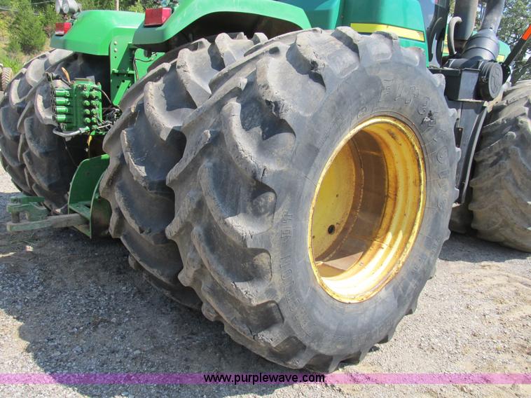 image for item B2888 2002 John Deere 9420 4WD articulated tractor