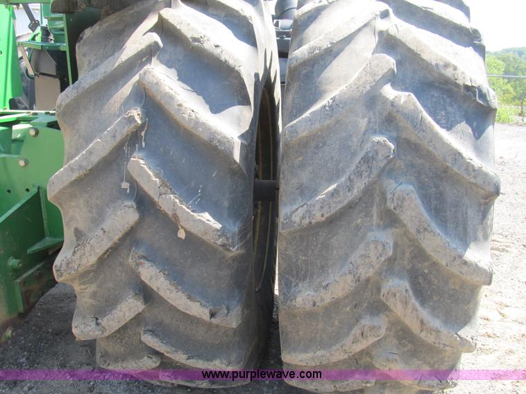 image for item B2888 2002 John Deere 9420 4WD articulated tractor
