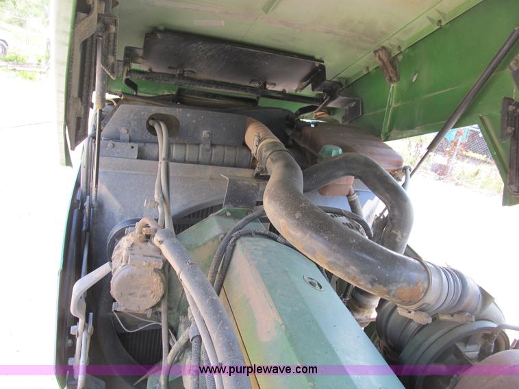 image for item B2888 2002 John Deere 9420 4WD articulated tractor