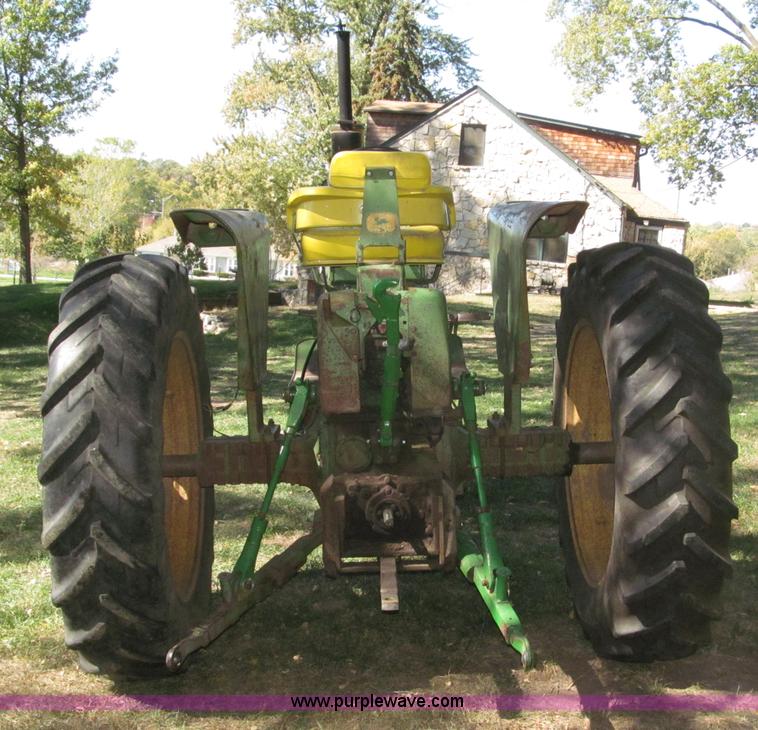 image for item B5242 1962 John Deere 3010 tractor