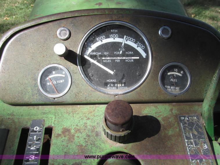 image for item B5242 1962 John Deere 3010 tractor