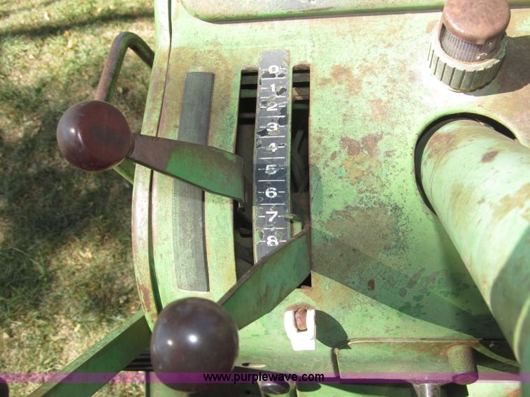 image for item B5242 1962 John Deere 3010 tractor