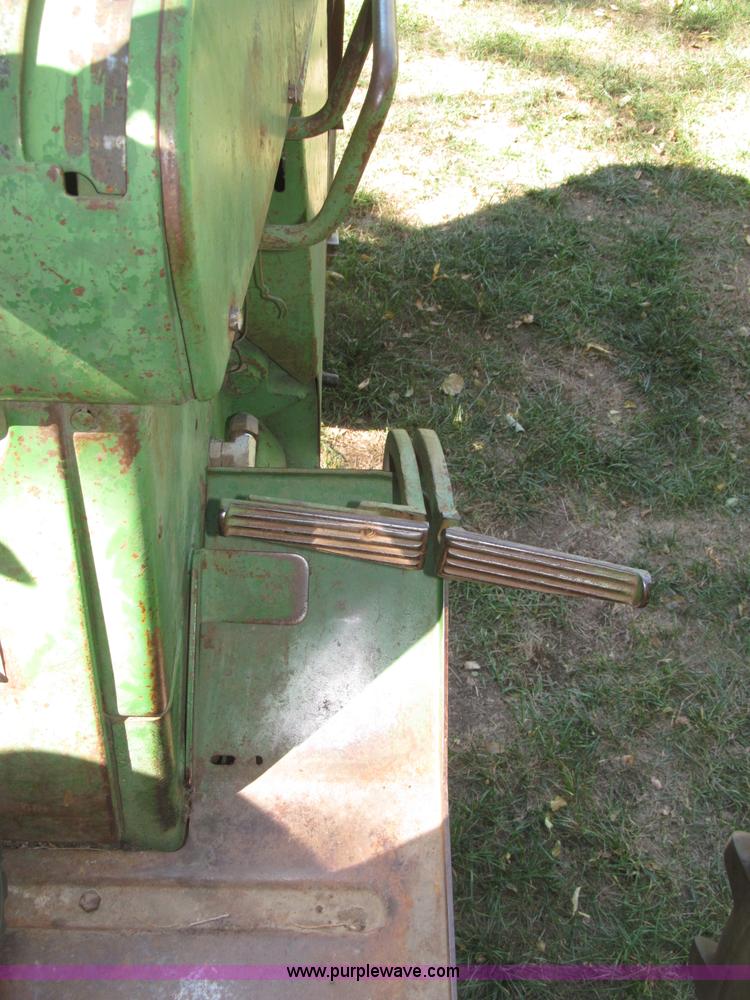 image for item B5242 1962 John Deere 3010 tractor