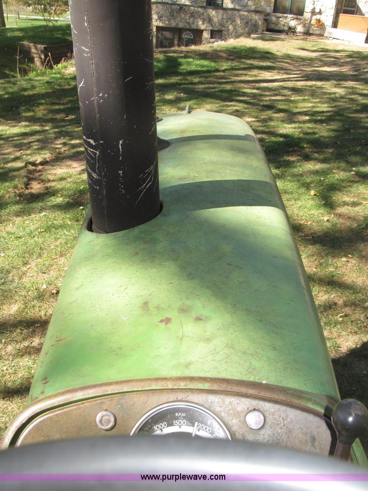 image for item B5242 1962 John Deere 3010 tractor