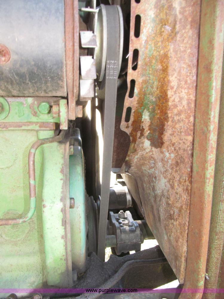 image for item B5242 1962 John Deere 3010 tractor