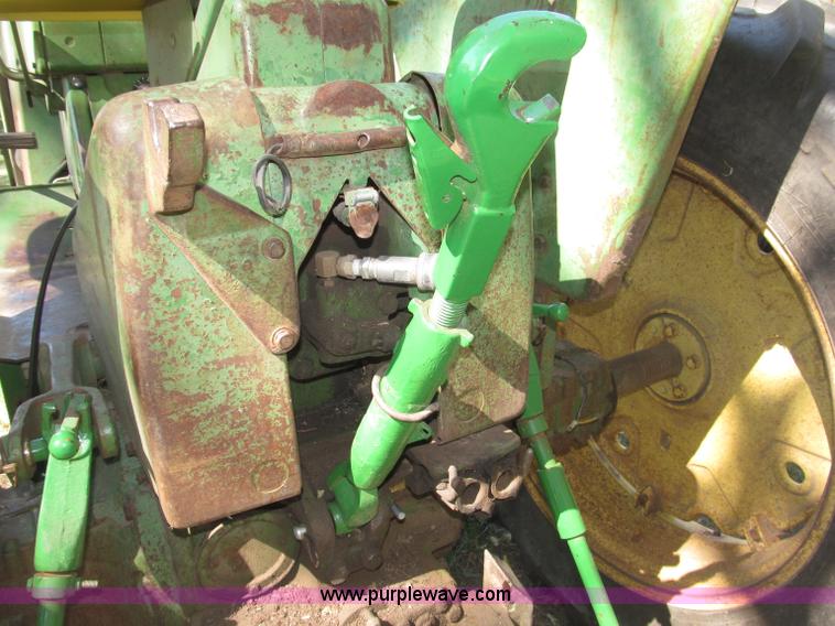 image for item B5242 1962 John Deere 3010 tractor