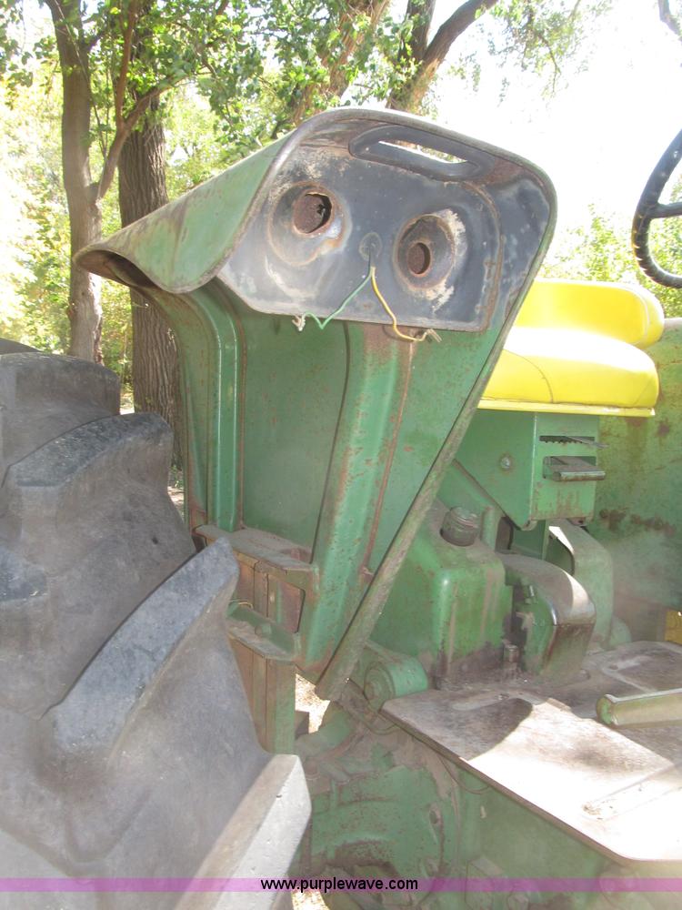 image for item B5242 1962 John Deere 3010 tractor