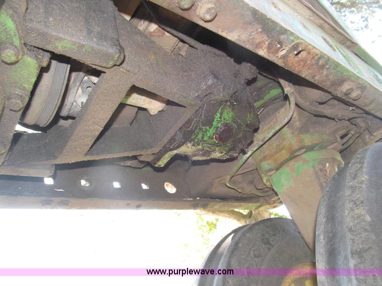 image for item B5242 1962 John Deere 3010 tractor