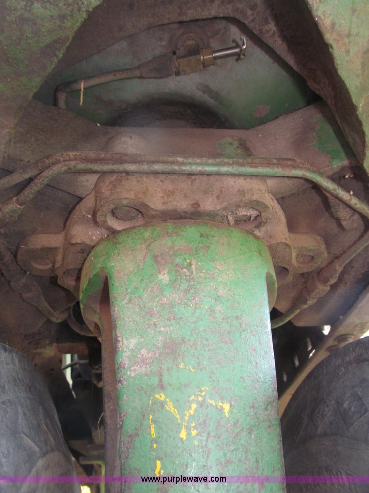 image for item B5242 1962 John Deere 3010 tractor