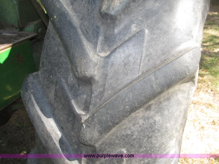 image for item B5242 1962 John Deere 3010 tractor