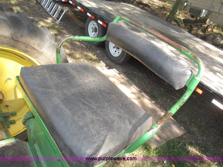 image for item B5247 1947 John Deere B tractor