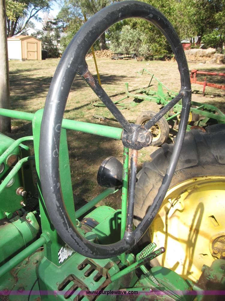 image for item B5247 1947 John Deere B tractor