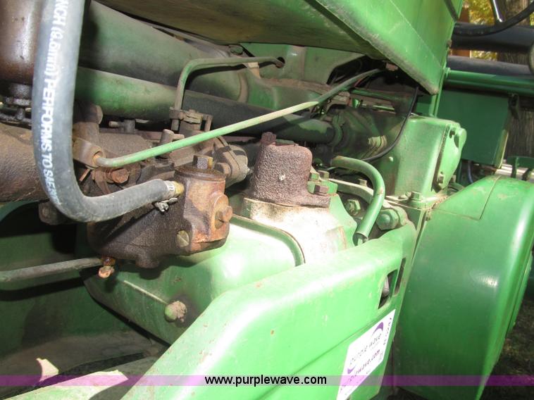 image for item B5247 1947 John Deere B tractor