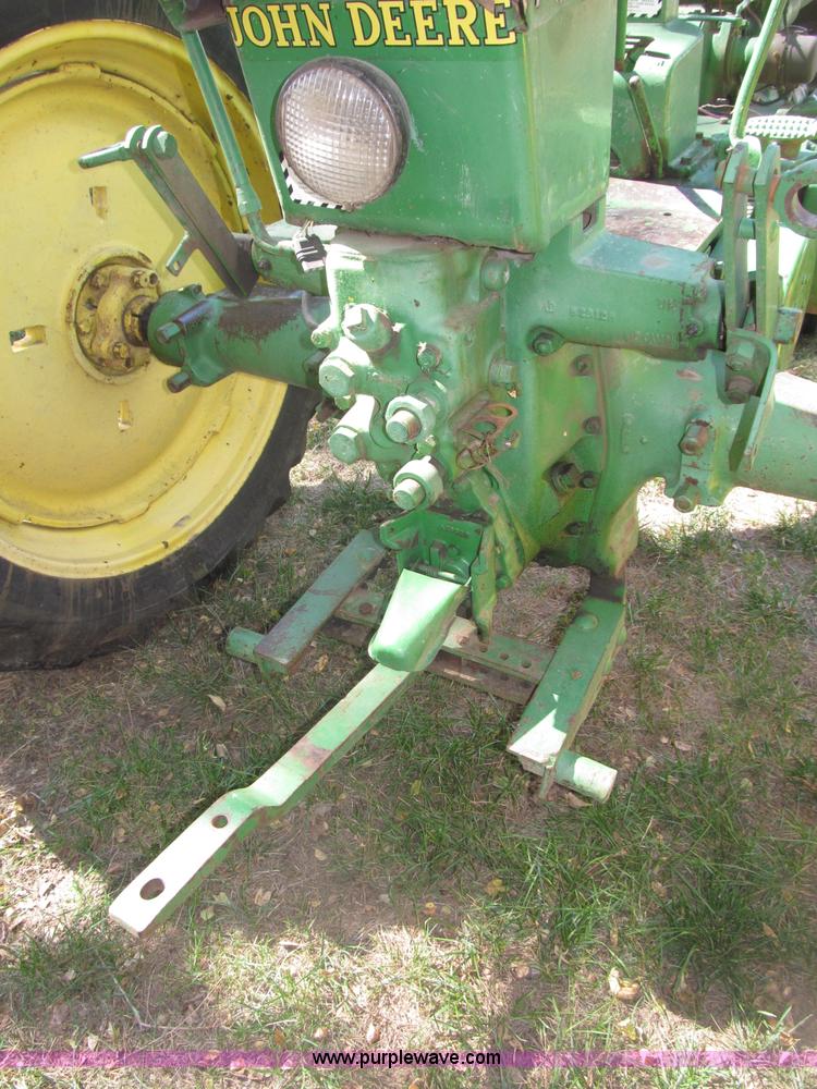 image for item B5247 1947 John Deere B tractor