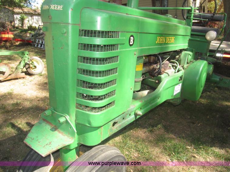image for item B5247 1947 John Deere B tractor