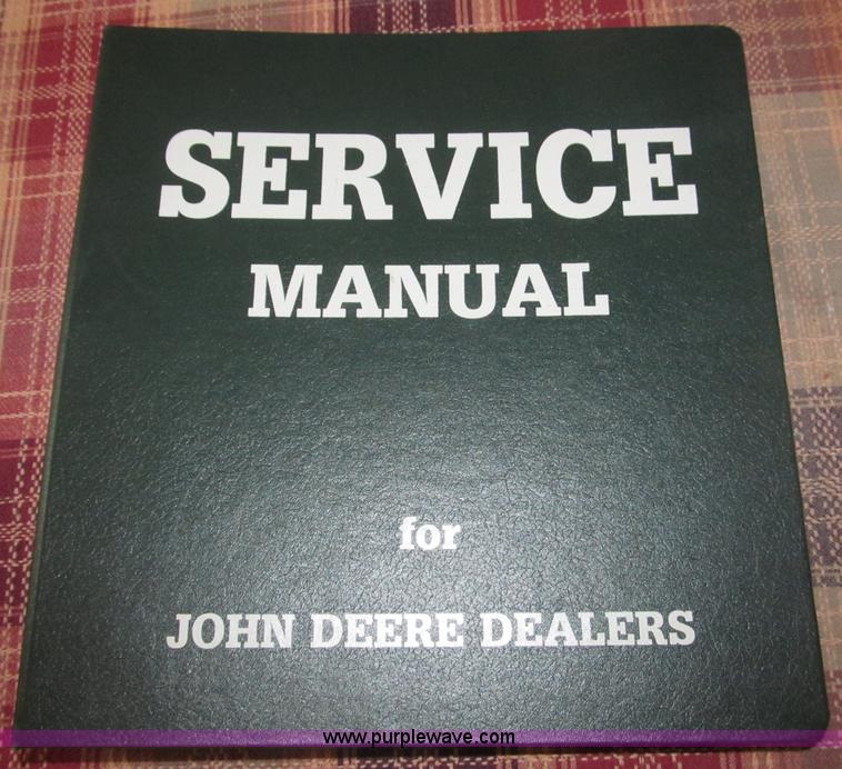 image for item B5247 1947 John Deere B tractor