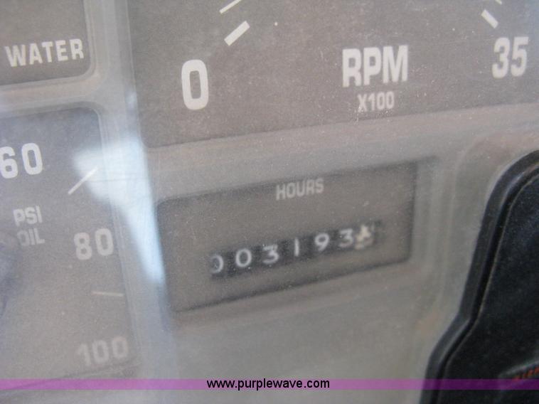 image for item B8301 1995 International 2554 dry fertilizer spreader truck