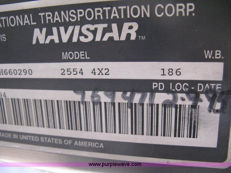 image for item B8301 1995 International 2554 dry fertilizer spreader truck