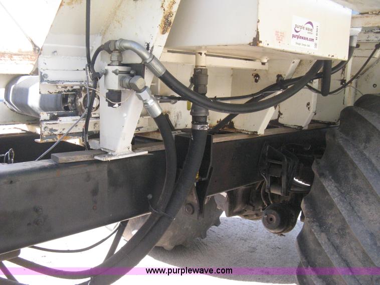 image for item B8301 1995 International 2554 dry fertilizer spreader truck