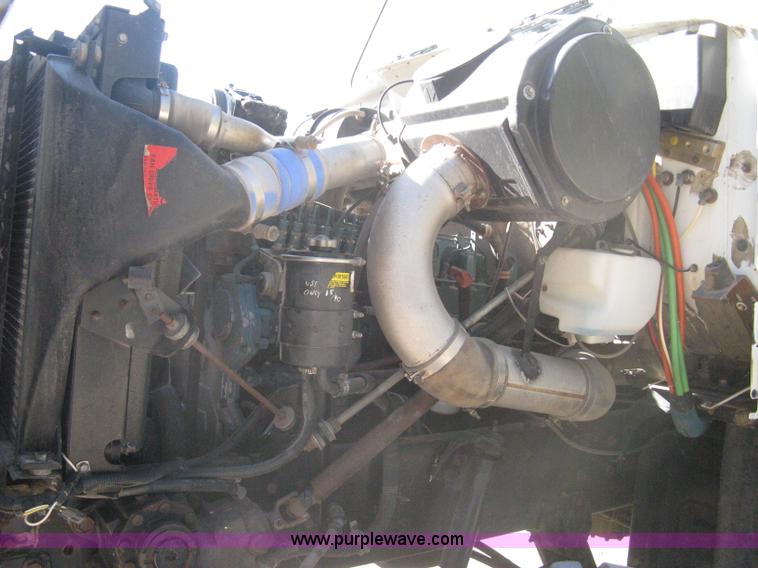 image for item B8301 1995 International 2554 dry fertilizer spreader truck