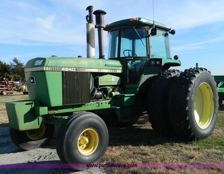 image for item D4477 1982 John Deere 4640 tractor